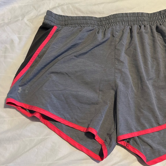 Running shorts Under Armour - Picture 1 of 3
